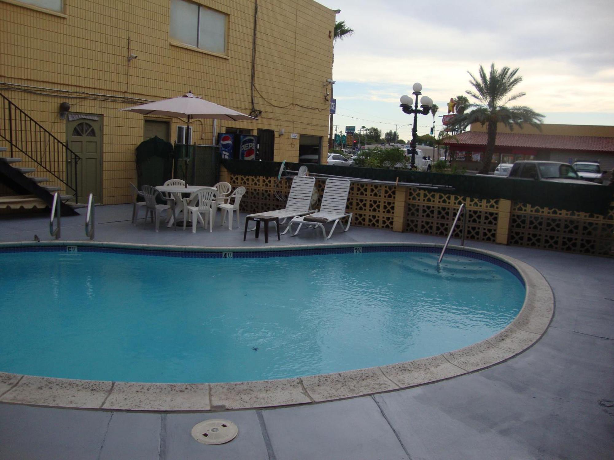Townhouse Inn And Suites Brawley Eksteriør bilde
