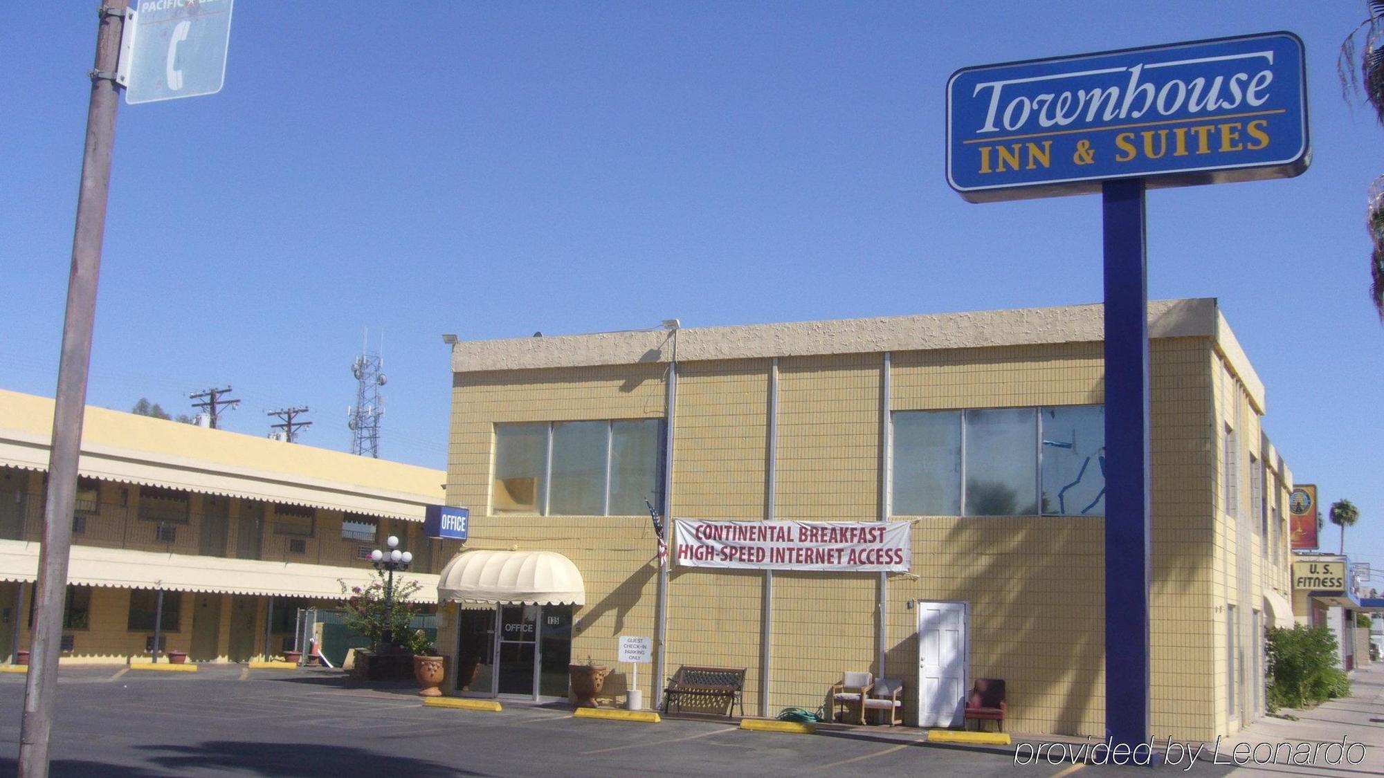 Townhouse Inn And Suites Brawley Eksteriør bilde