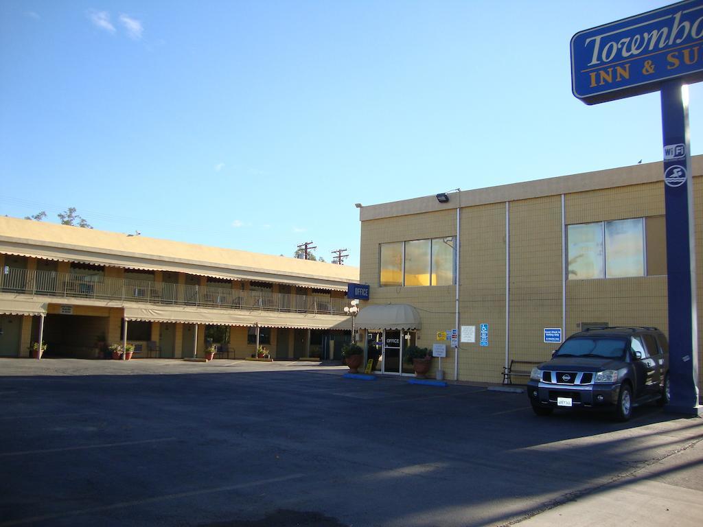 Townhouse Inn And Suites Brawley Eksteriør bilde